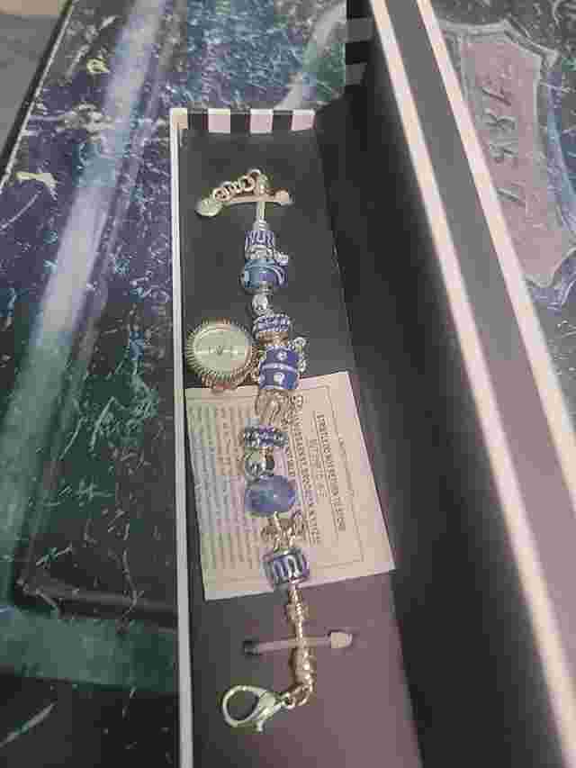 Vintage Figaro Couture Watch/Blue & Silver/NEW/ READ