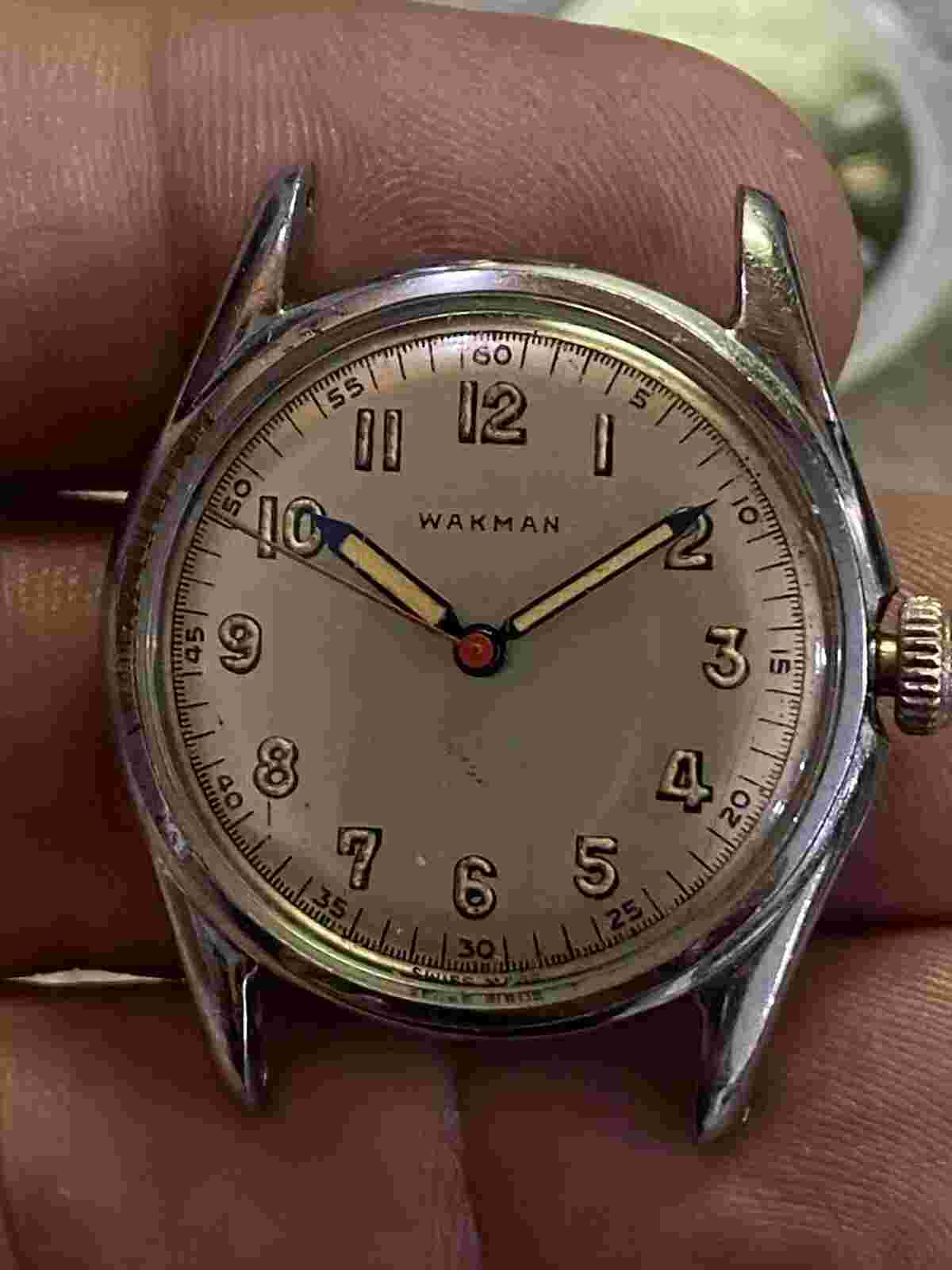 Wakman Military Watch W Dust Cover Red Sweep