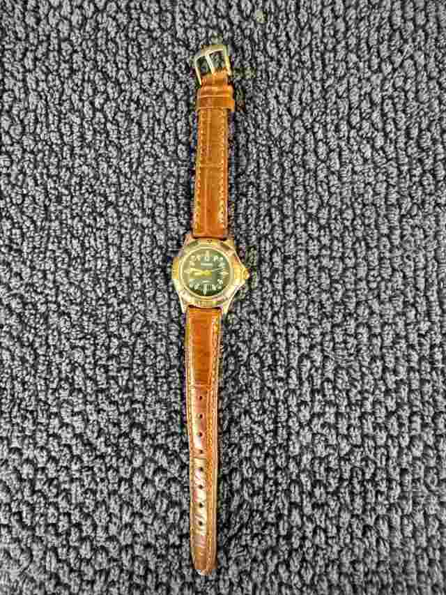 Vintage Carriage Women's Brown Buckle Band Watch Analog Green Face W New Battery