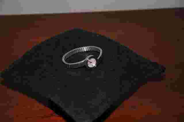 Pre-owned Esprit ladies watch in good working condition with new quartz battery