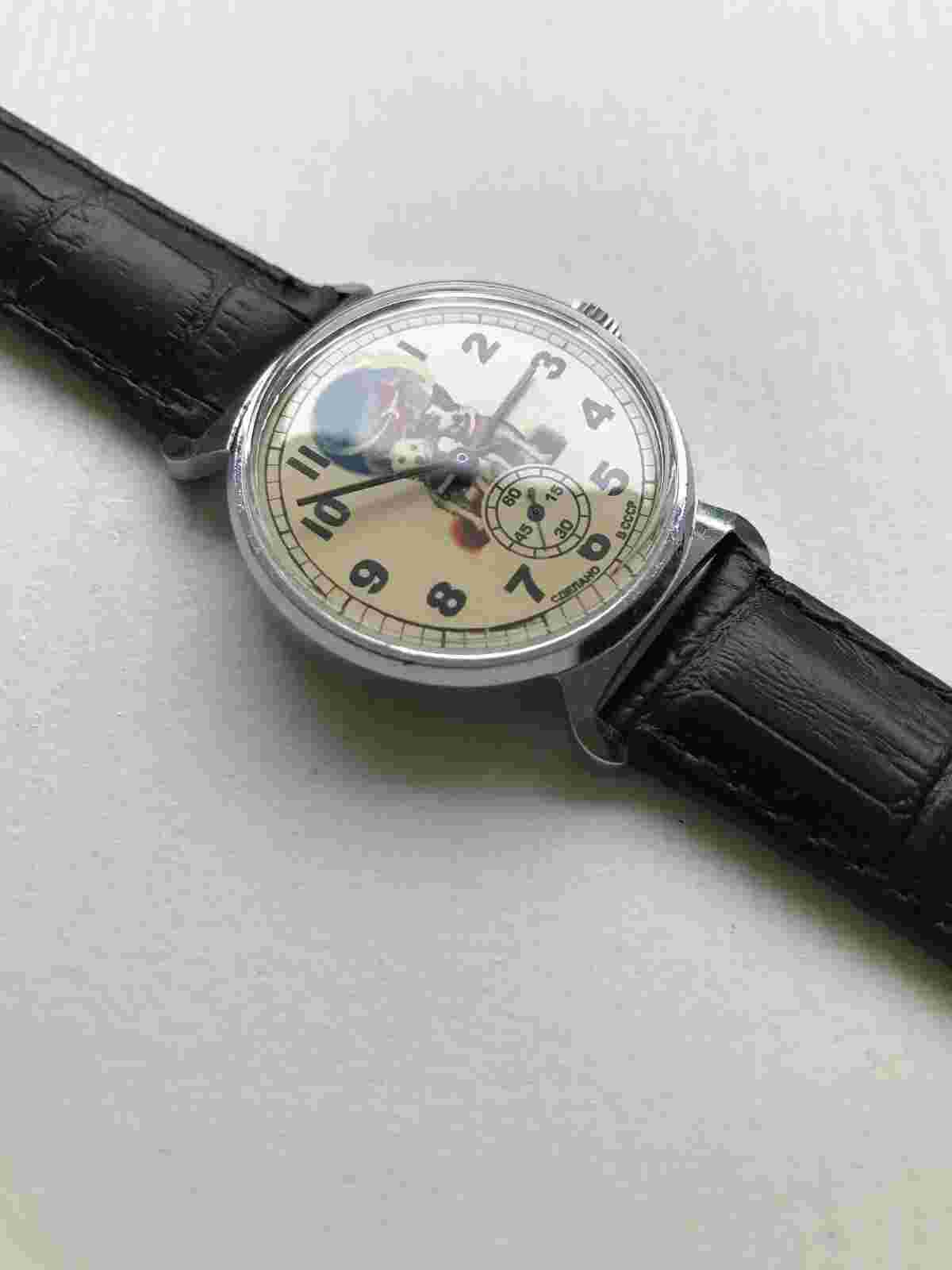 Vintage mechanical soviet unisex wristwatch Pobeda - Belka Strelka 1970s