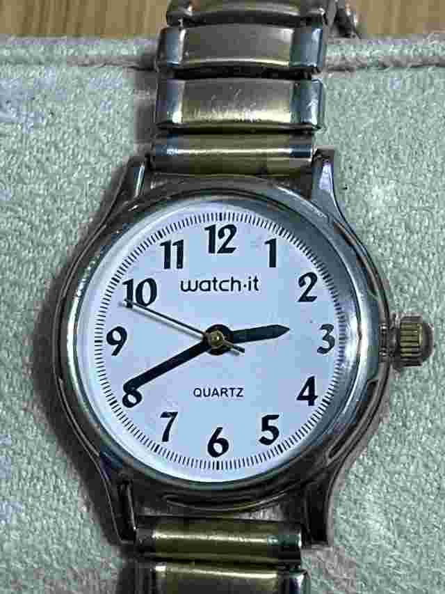 Vintage watch-it Gorgeous Silver & Gold Tone Ladies Watch Great CONDITION!!