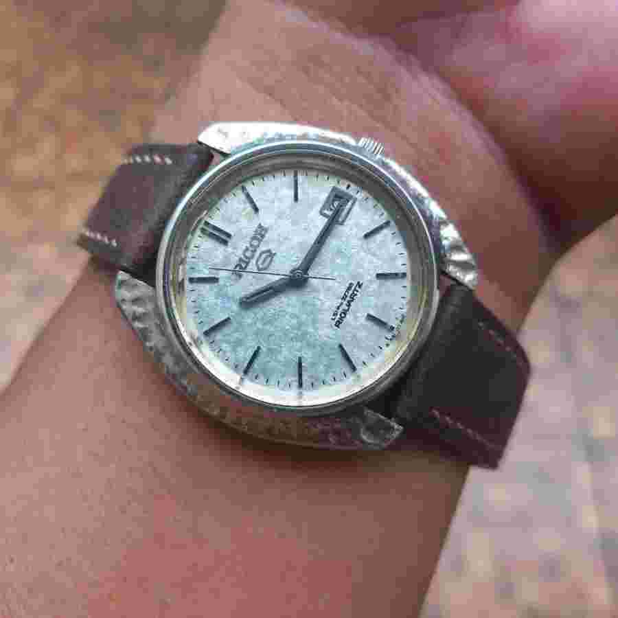 RARE Ricoh Riquartz solid silver case snowflake dial Cal. 591007 Quartz Vintage
