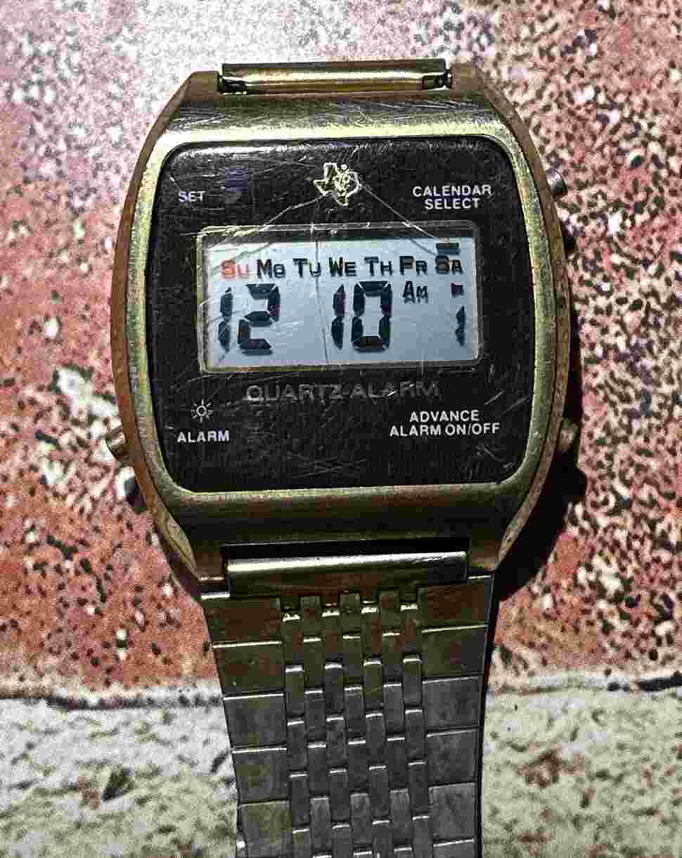 Vintage Texas Instruments Digital Watch Unisex 35mm Gold Tone New Battery