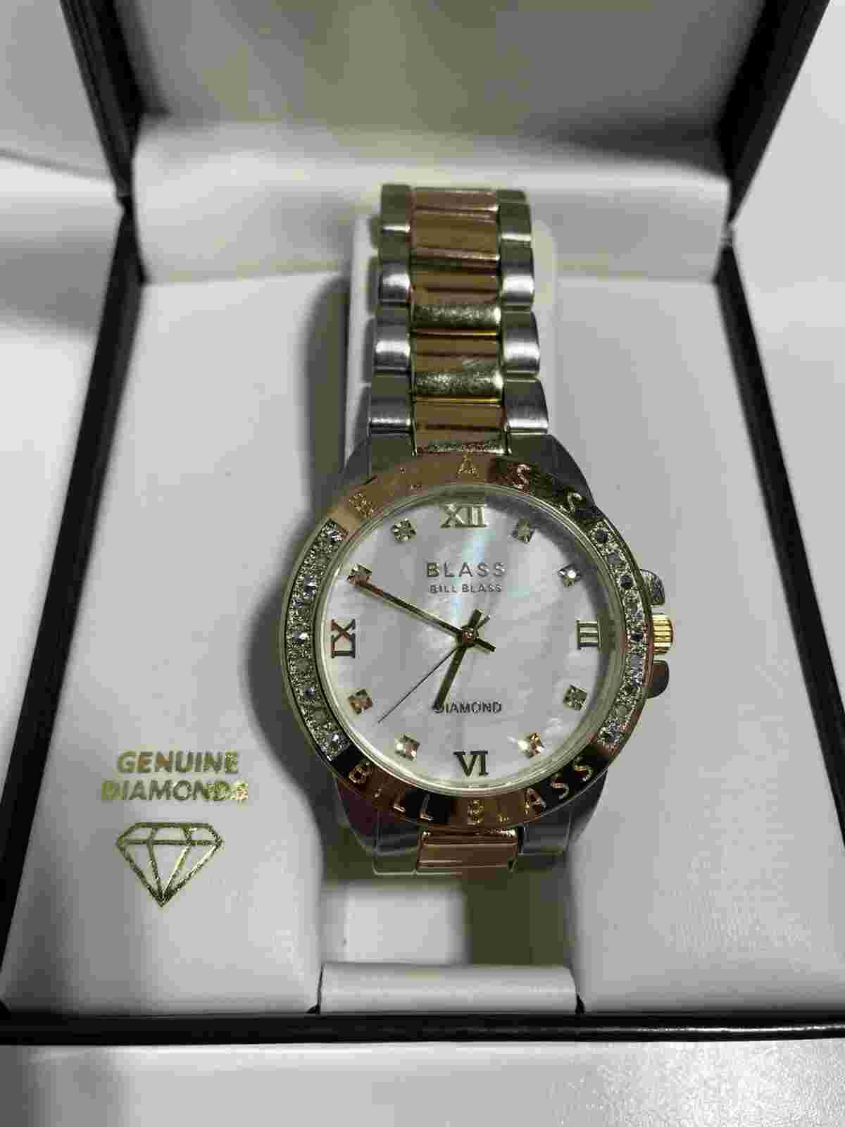 Bill Blass Diamond Men’s Wrist Watch Mother Of Pearl Face/2 Tone Band NIB