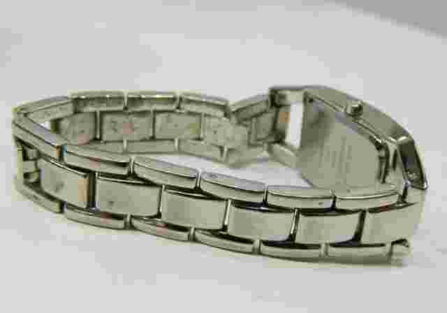 Beautiful NINE & CO. silver tone lady's watch/wristwatch