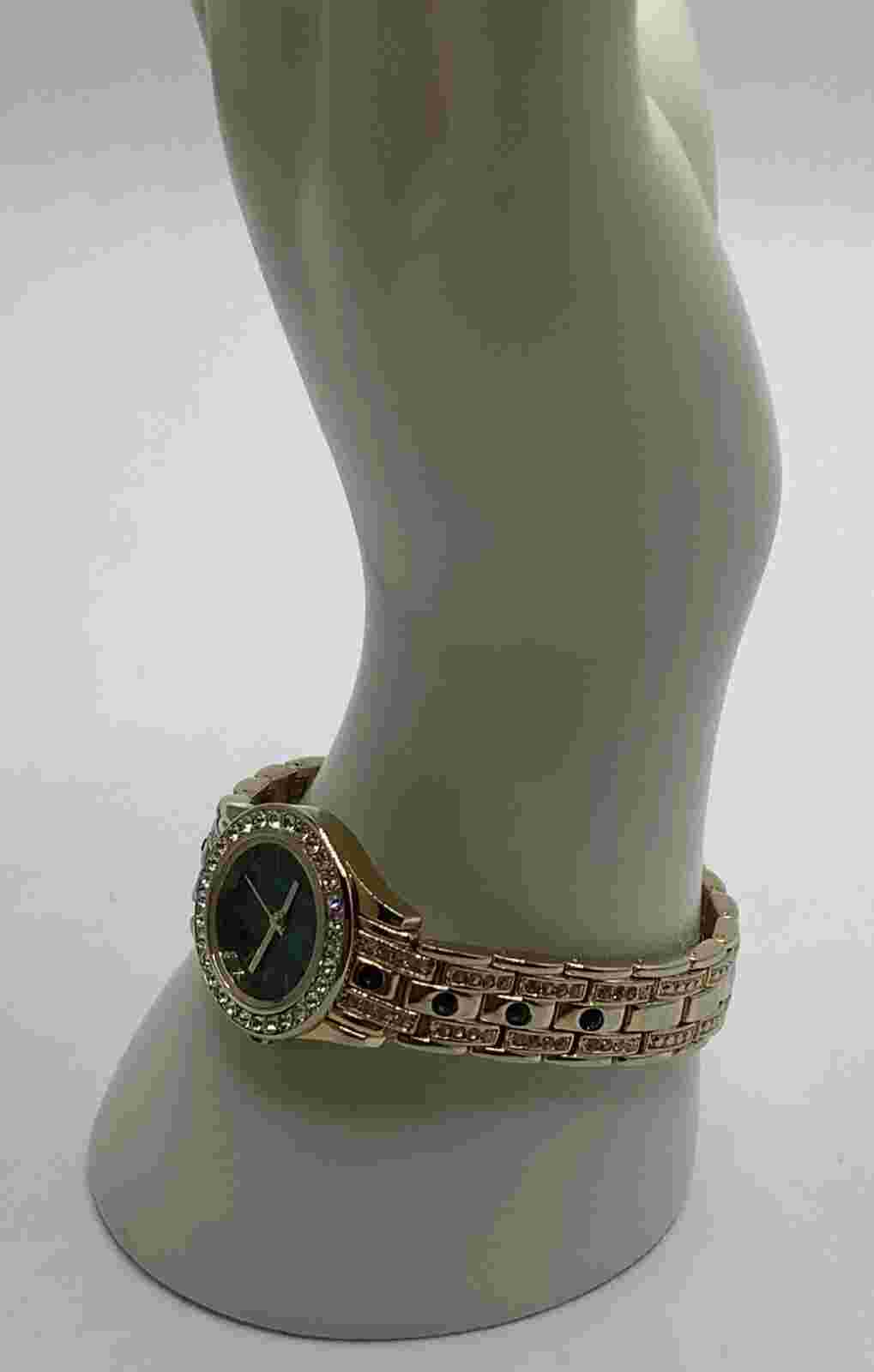 Colleen Lopez CL Gold Tone Rhinestone Quartz 7 Inch Wrist Watch B5438