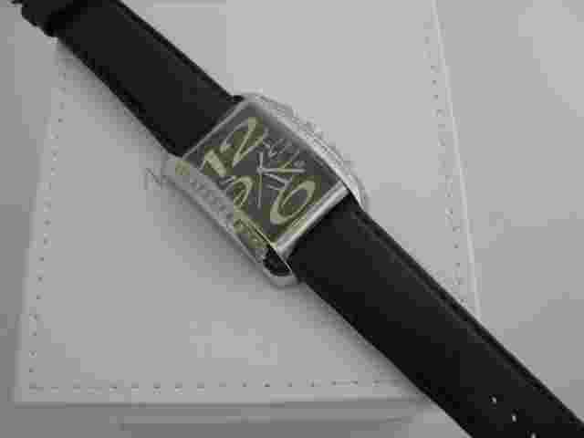 Nina Ricci watch Swiss Quartz N011.65.83.68 New