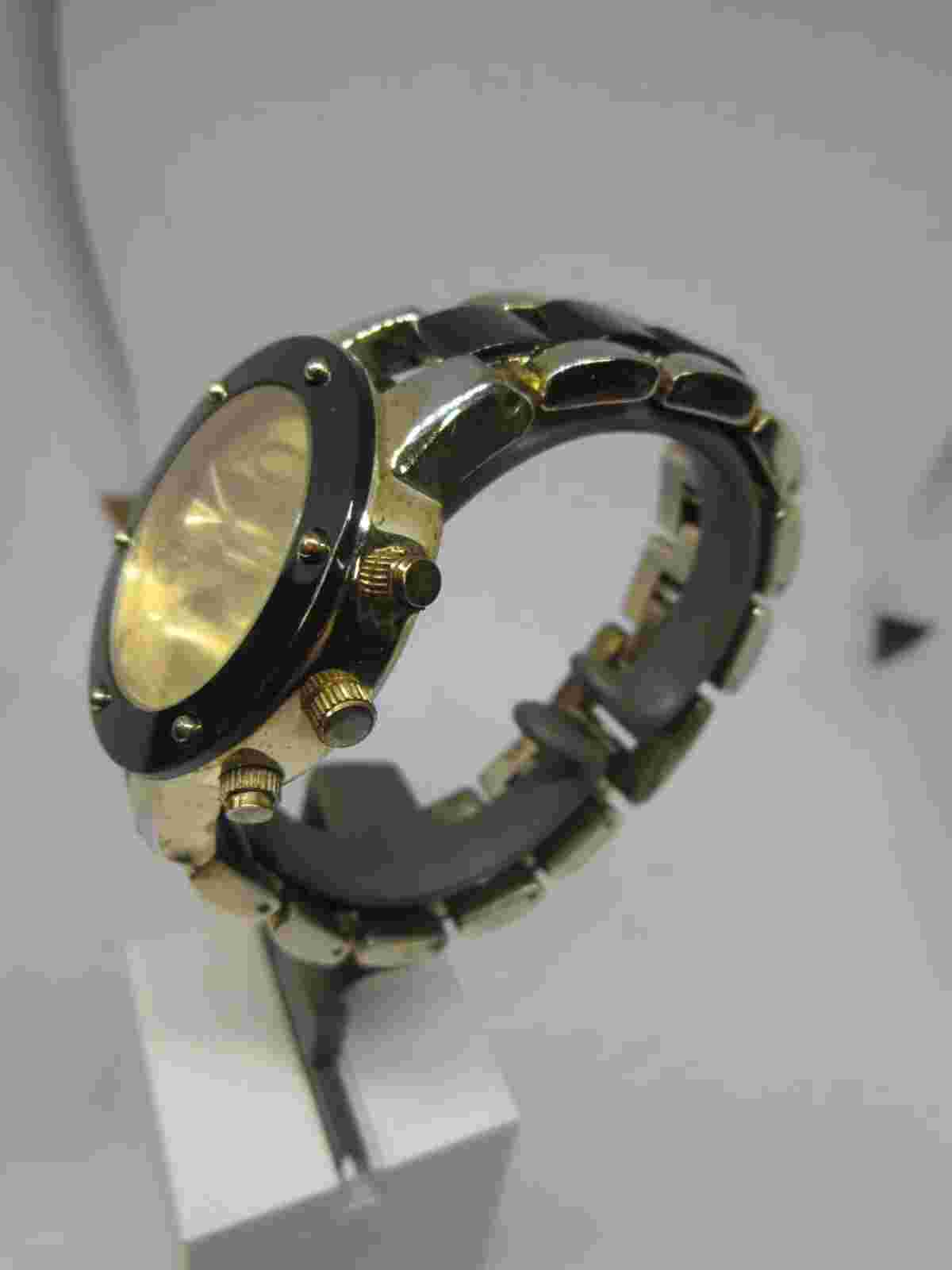 A Very Nice Ladies River Island 650071 Fashion Watch Fully Working