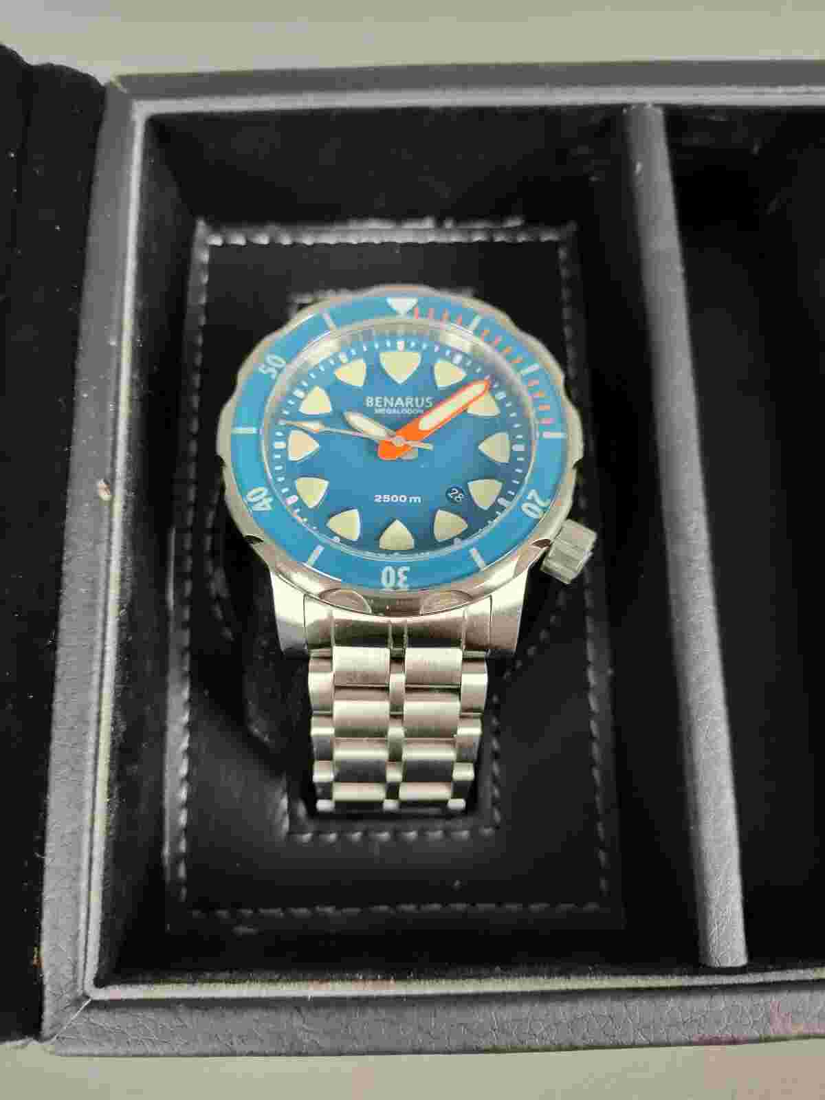 Benarus Megalodon Dive Watch 2015 #186, 2500M WR With Date FULL KIT, w/bonus