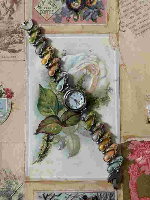 Jennie B Silver tone vintage flip flop slider charm watch needs battery