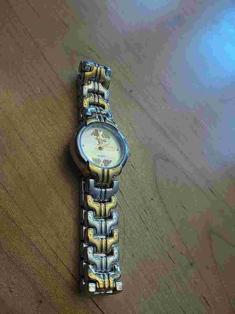 Black Hills Women Watch 1007696 Two Tone Gold Band 12k Gold Leaves NWOT Authenti