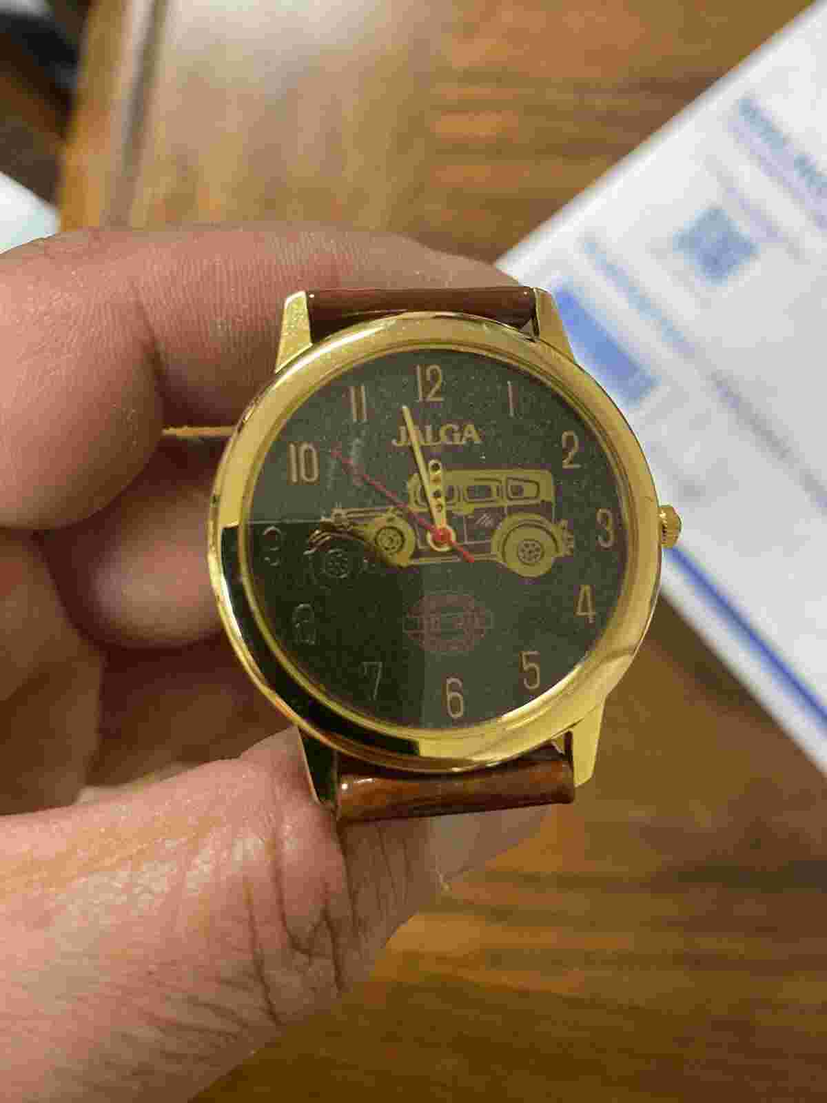 VINTAGE WRIST WATCH  BRAND JALGA  NEEDS BATTERY