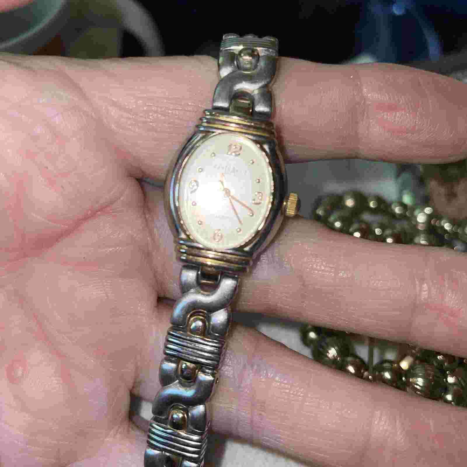 LA Express Watch Women Gold Silver Stainless Steel Battery White Pearl Quartz
