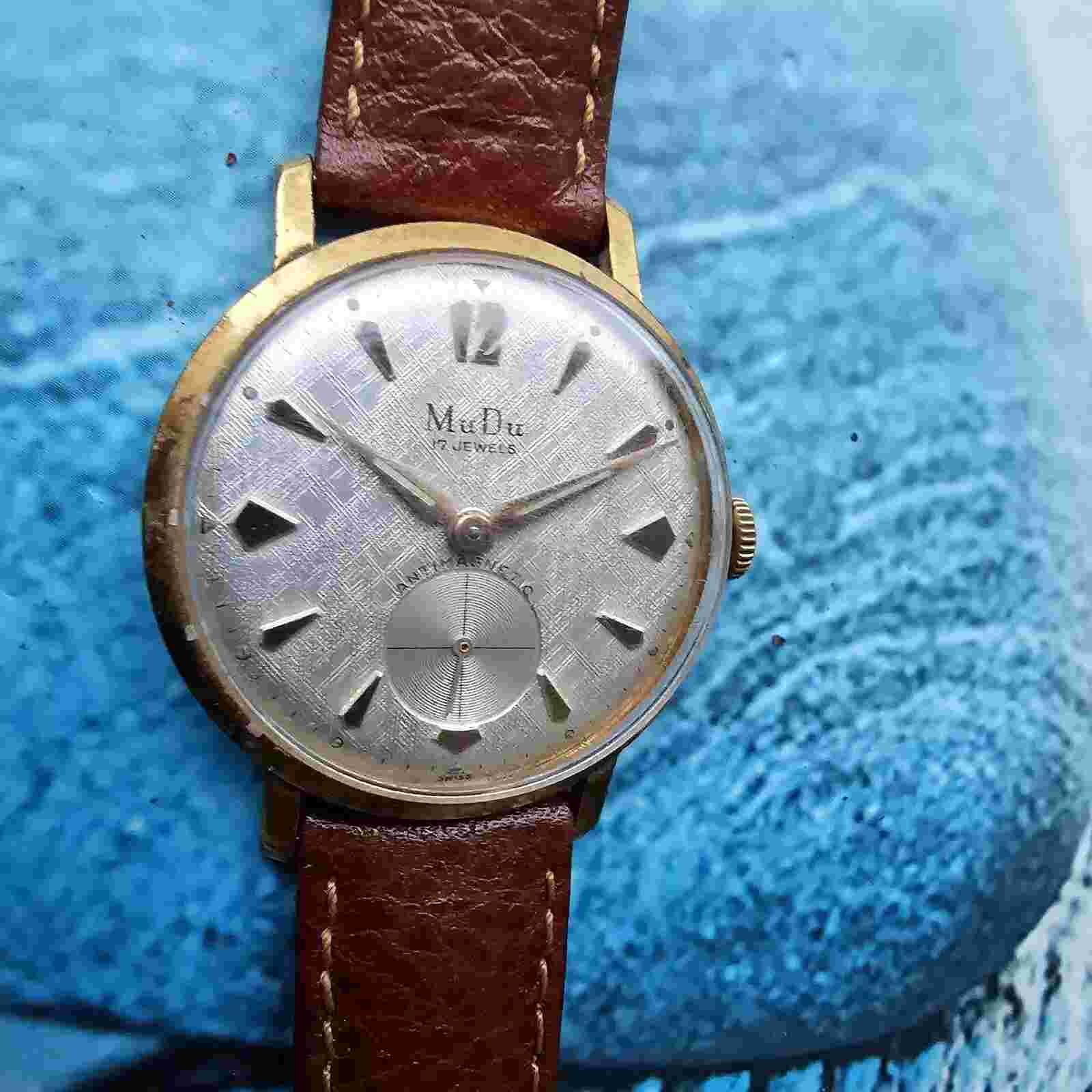 Vintage MuDu Hand-Winding Men's Wristwatch