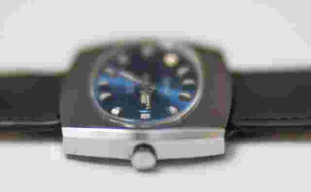 Men's Vintage Retro Blue Dial Day/Date Gigandet Watch 17J - Running