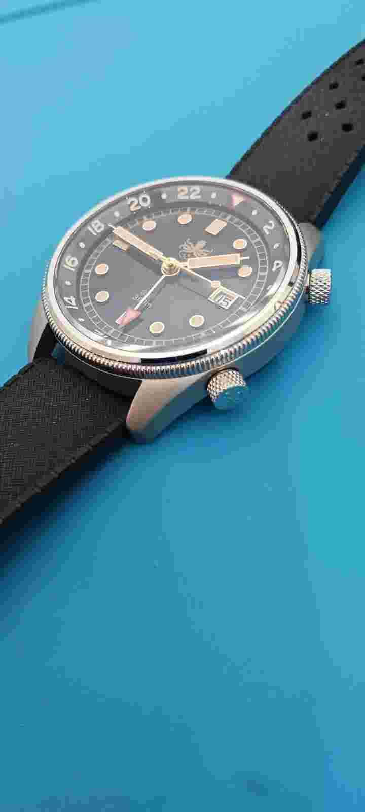 PHOIBOS GMT PX023D 300M Dive Watch Black and Gold