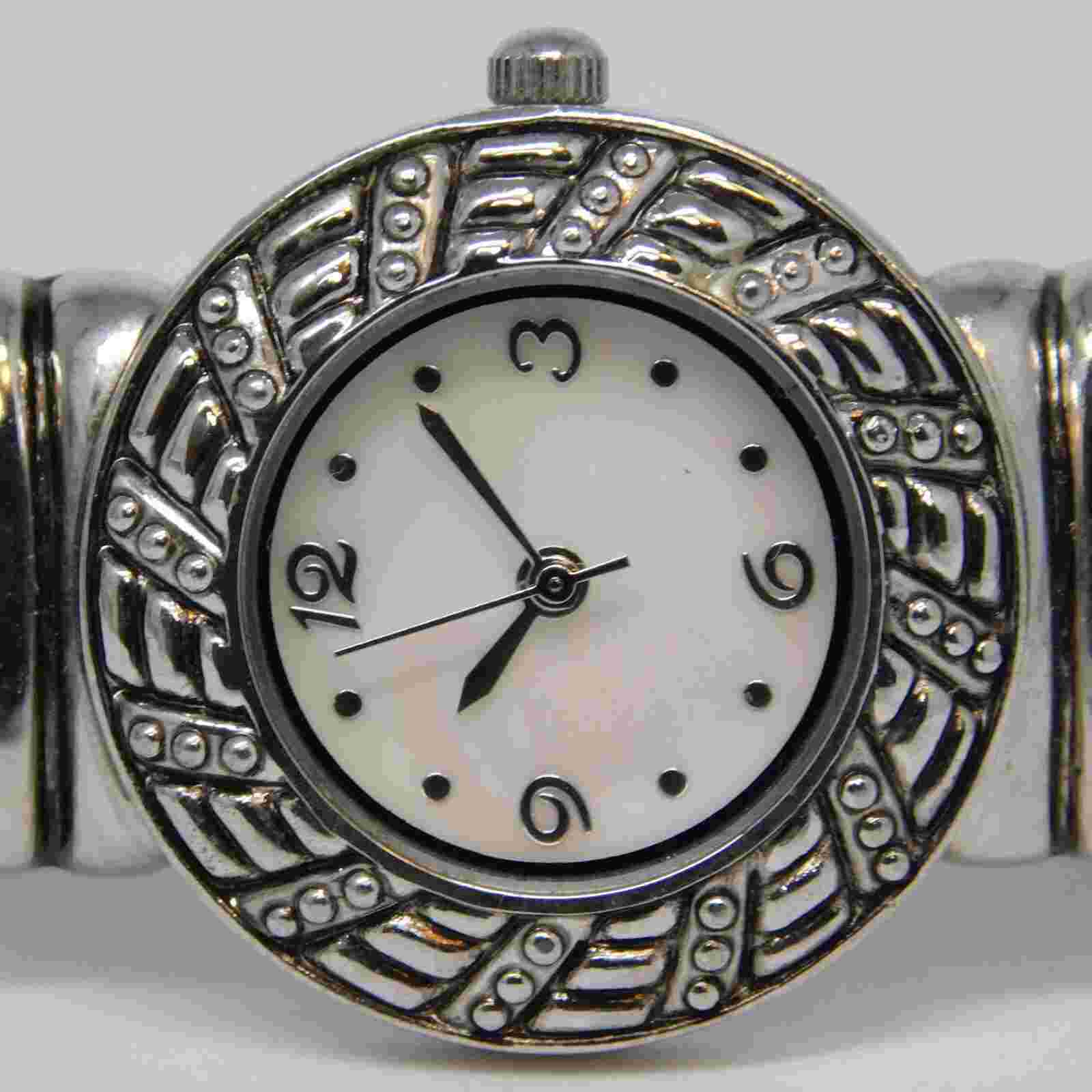 FMD FMDCT366 Cuff Bracelet Quartz Analog Women's Watch Sz. 5 3/4" New Battery