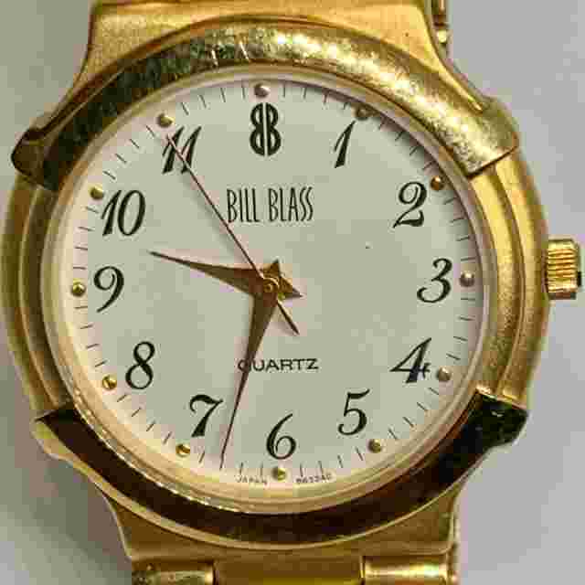 Bill blass men’s classic gold tone wrist watch 32mm case white dial , stretch ba