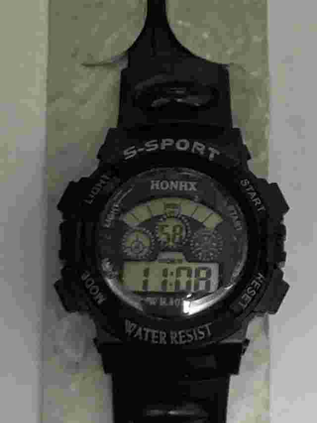 Honhx Kids Boys Girls Digital Sport Watch Black Stopwatch Alarm Date Light UK