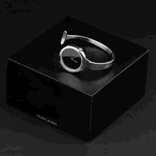 Georg Jensen Bangle Watch # 336, Mirror. Ladies. Vivianna Torun Bülow-Hübe.