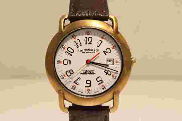 VINTAGE RARE SWISS MEN'S QUARTZ ADVERTISING WATCH OF COMPANY "LEVI STRAUSS &CO"