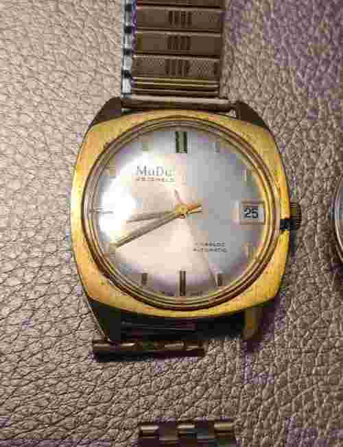 Gents Vintage MuDu With Felsa 4007N Automatic 25 Jewels Mov. Gold Sunburst Watch