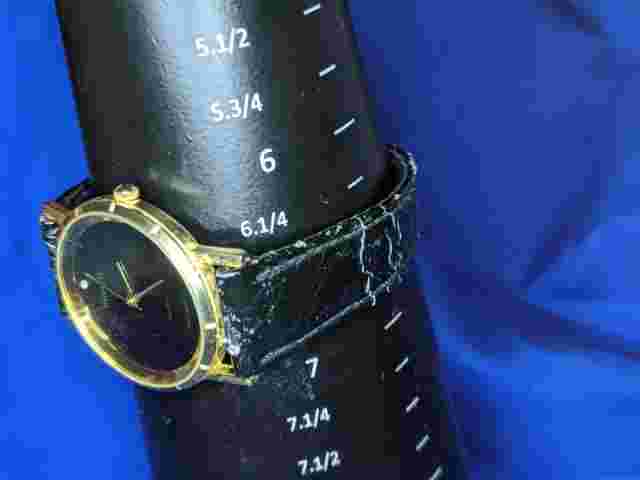 Dynasty black leather band gold tone ESTATE WATCH 620 A15