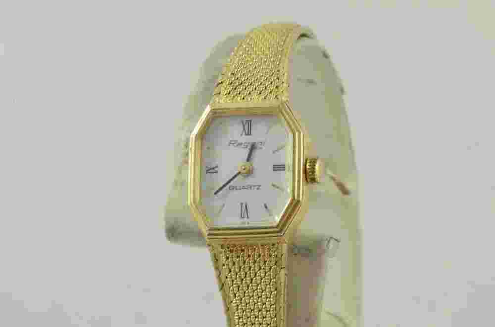 Regent Women's Watch 15MM Quartz Vintage RAR with Steel Band Wrist Pretty Ladies