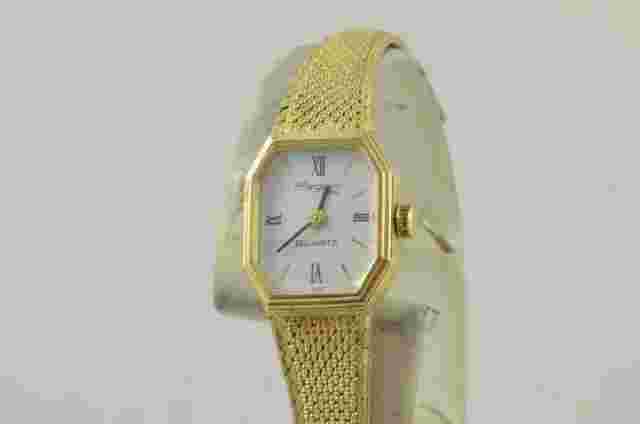 Regent Women's Watch 15MM Quartz Vintage RAR with Steel Band Wrist Pretty Ladies