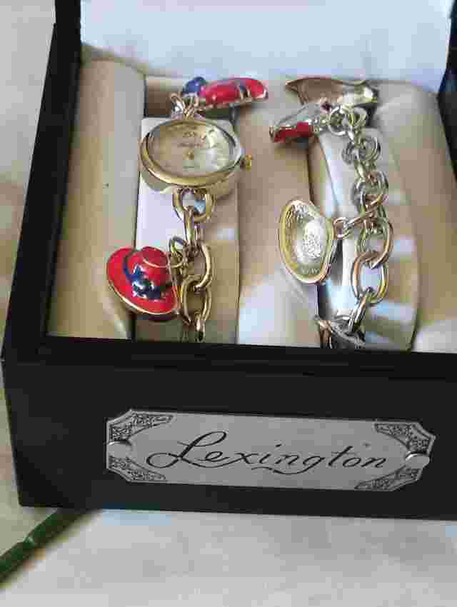 Lexington Vintage Charm Watch And Bracelet Size 8 Signed