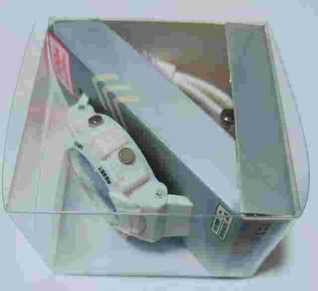 Diggital Watch BluePlanetD Mini　 Japan　White color　  [New}　Daiso