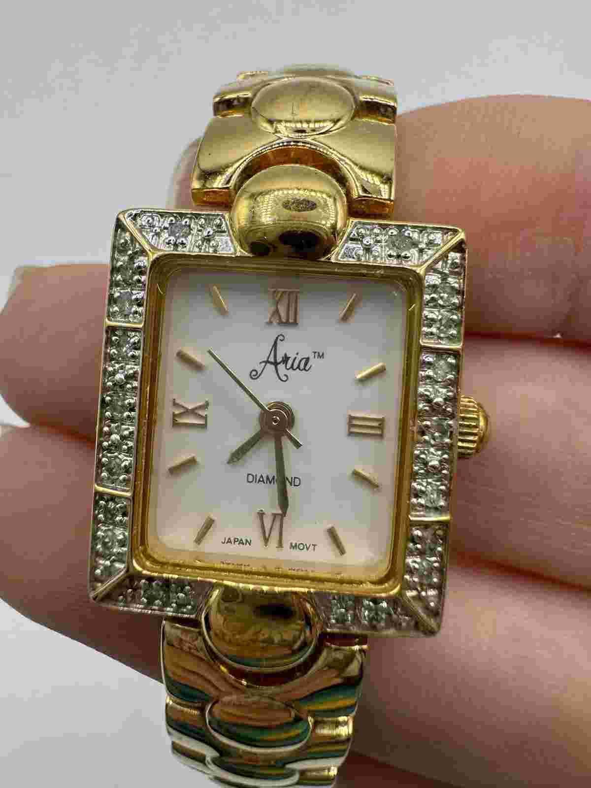 Aria Diamond Gold Tone Womens Clamp Watch Vintage