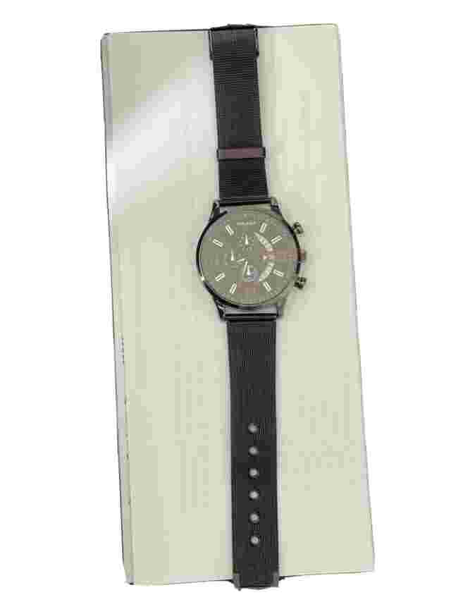 Stylish and Functional Men's Watch - Perfect for Everyday Wear