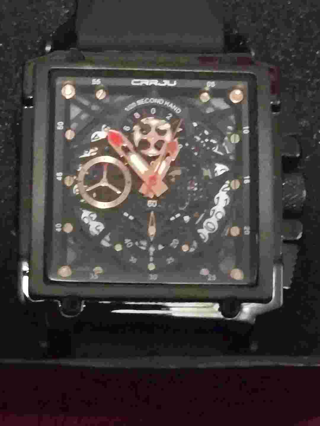 Men Fashion Square Face Watch
