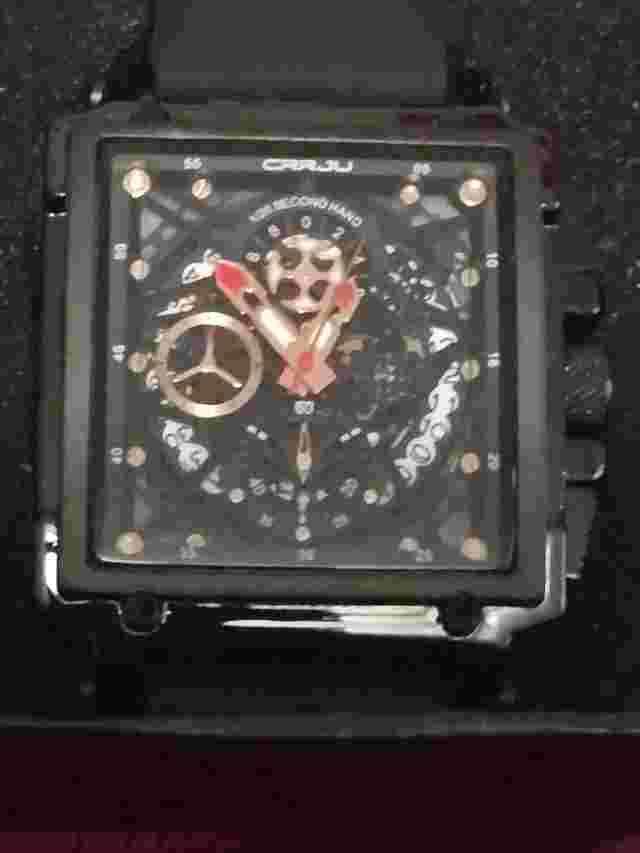 Men Fashion Square Face Watch