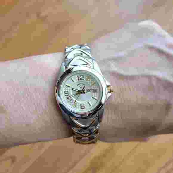 Callaway Women's Golf Watch Three Hand Day Date 2 Tone Wristwatch CY2060
