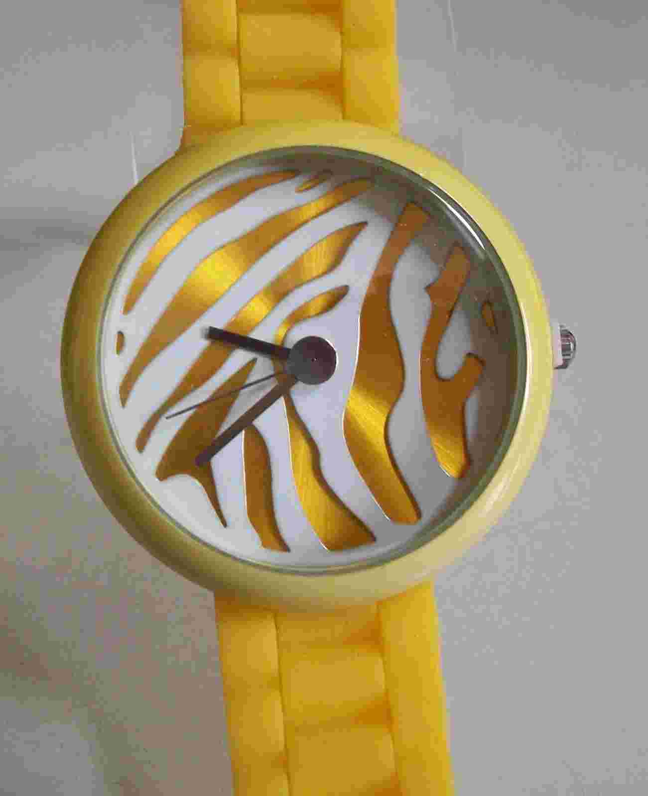 Women's Fashion  Yellow Jelly Silicone Dressy Casual Fun Watch