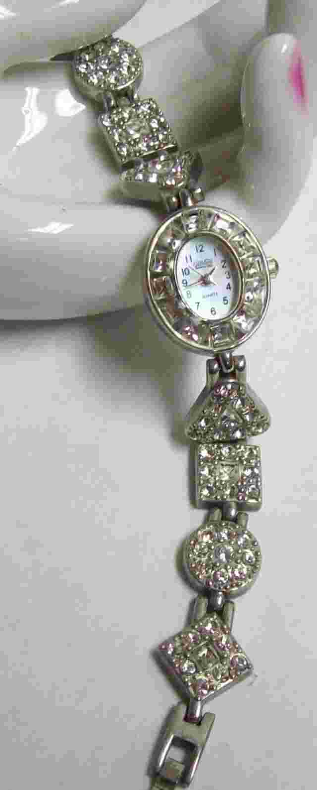 GIOVANNI Beverly Hills Glamorous Rhinestone Statement Watch Bracelet