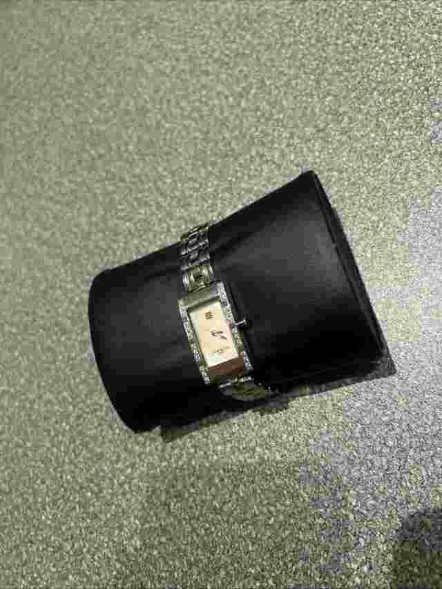 Givenchy Paris Luxury Swiss Made Ladies Watch Mother Of Pearl