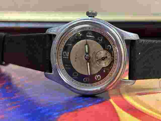 Gents Vintage Tell military Style Sub Seconds Blue Steel Bullseye Dial Watch