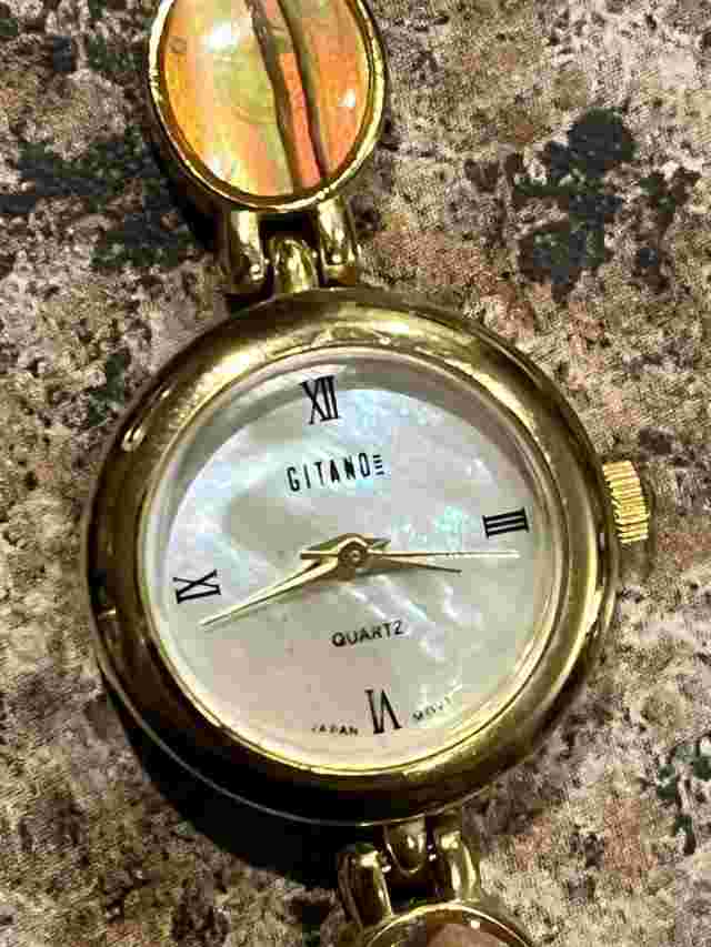 Vintage GITANO Women’s 20mm Round Abalone Dial Stone Band