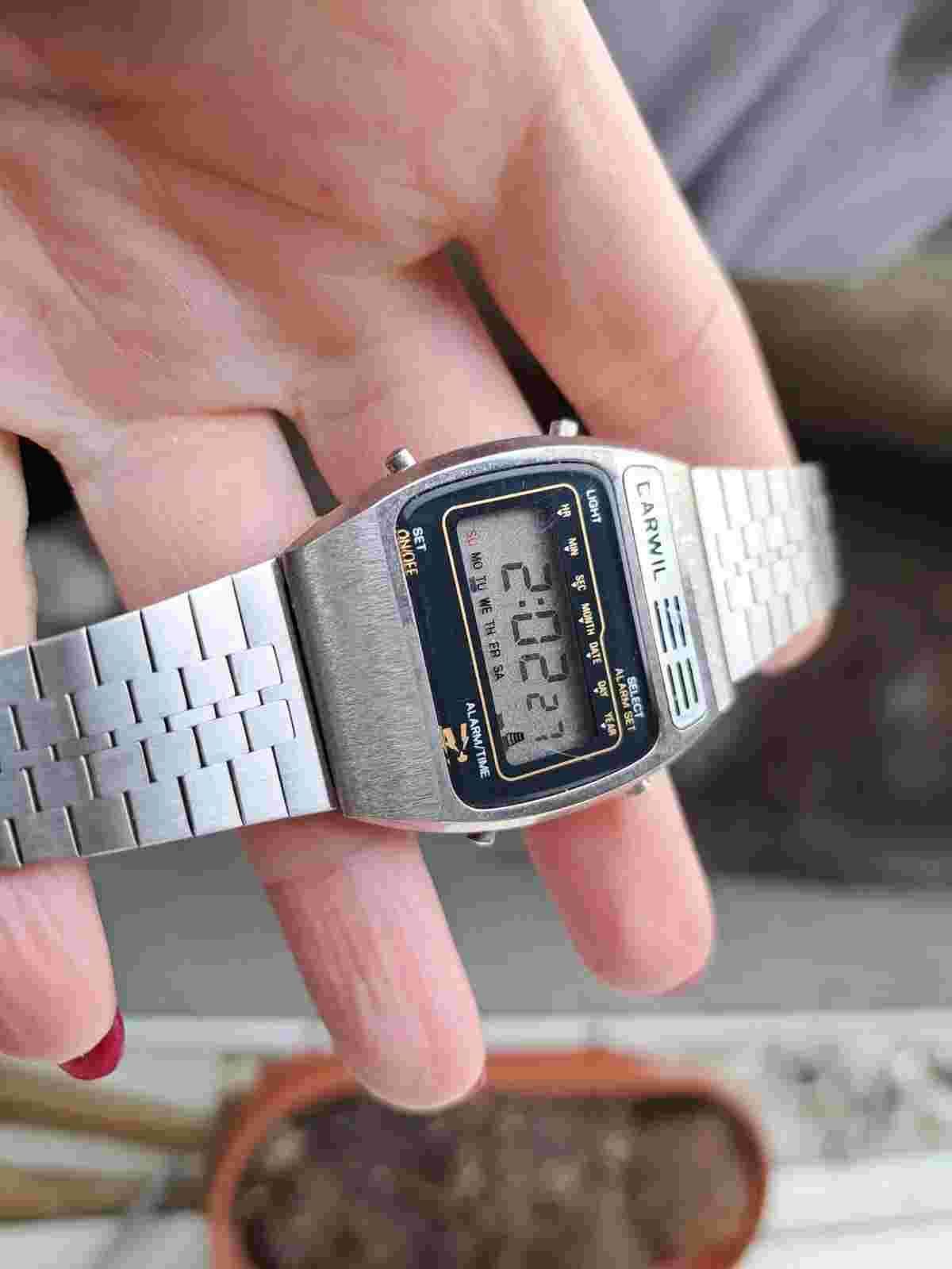 Vintage Darwil digital, rare