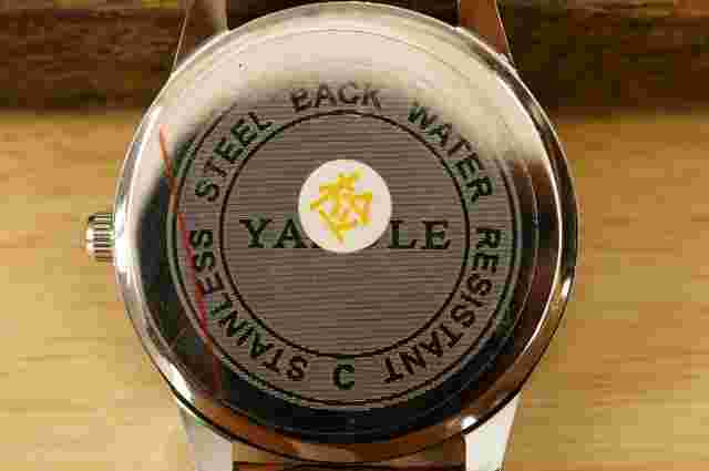 MODERN Costume Jewelry YAZOLE Quartz Watch Blue Face Mock Croc Brown Band