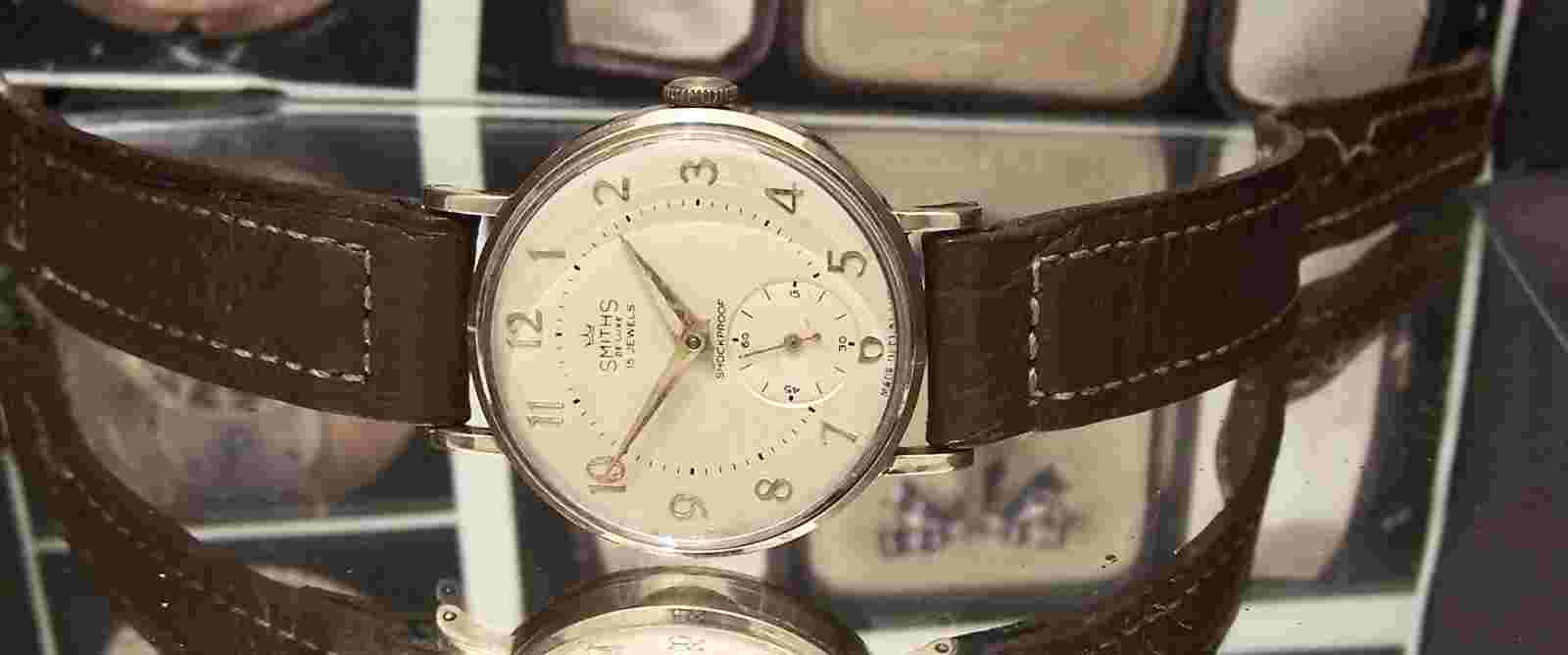 VINTAGE 1962 RARE SMITHS DELUXE SOLID GOLD WATCH NICE DIAL WORKS MORRIS MOTORS