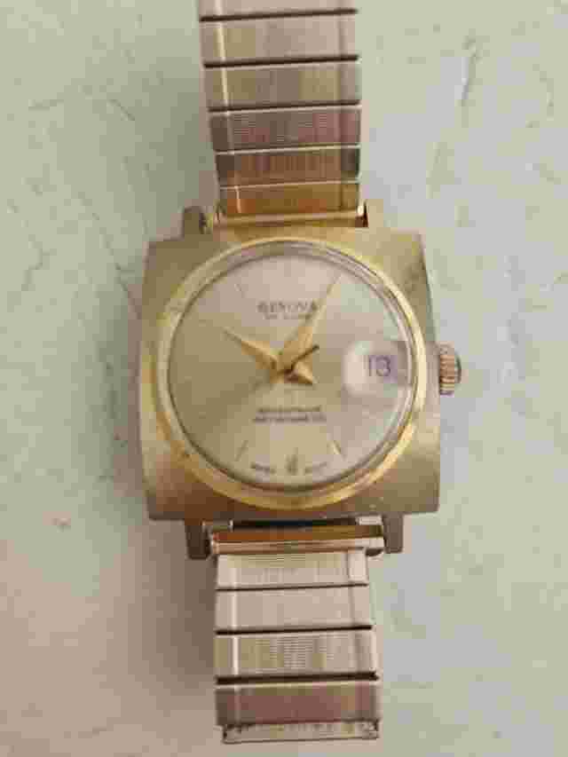 Vintage Genova De Luxe Date Wristwatch