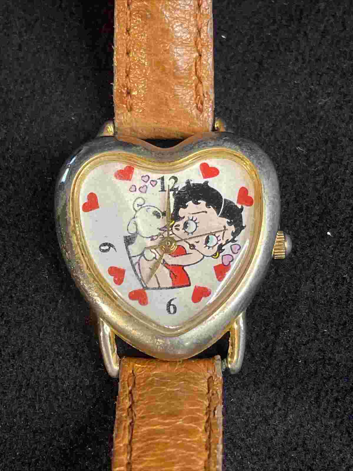 Vntg 1995 Betty Boop & Pudgy Casual Heart-Shaped Wristwatch (Untested)