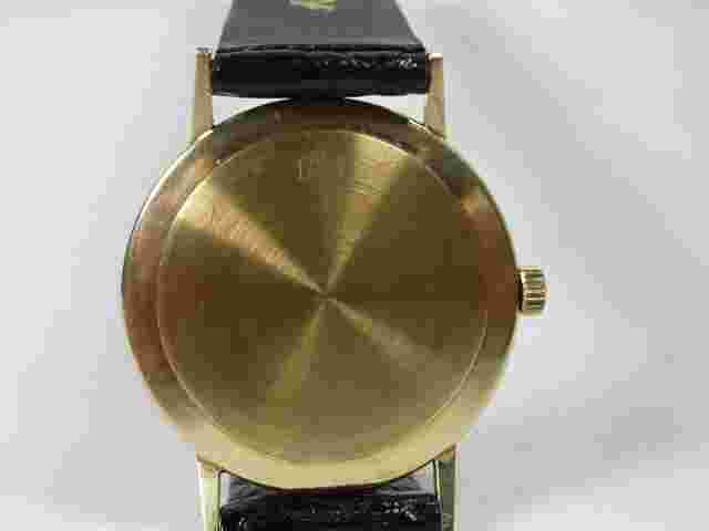 Vulcain Swiss Men's Watch in 14k Gold With Kreisler Alligator Band
