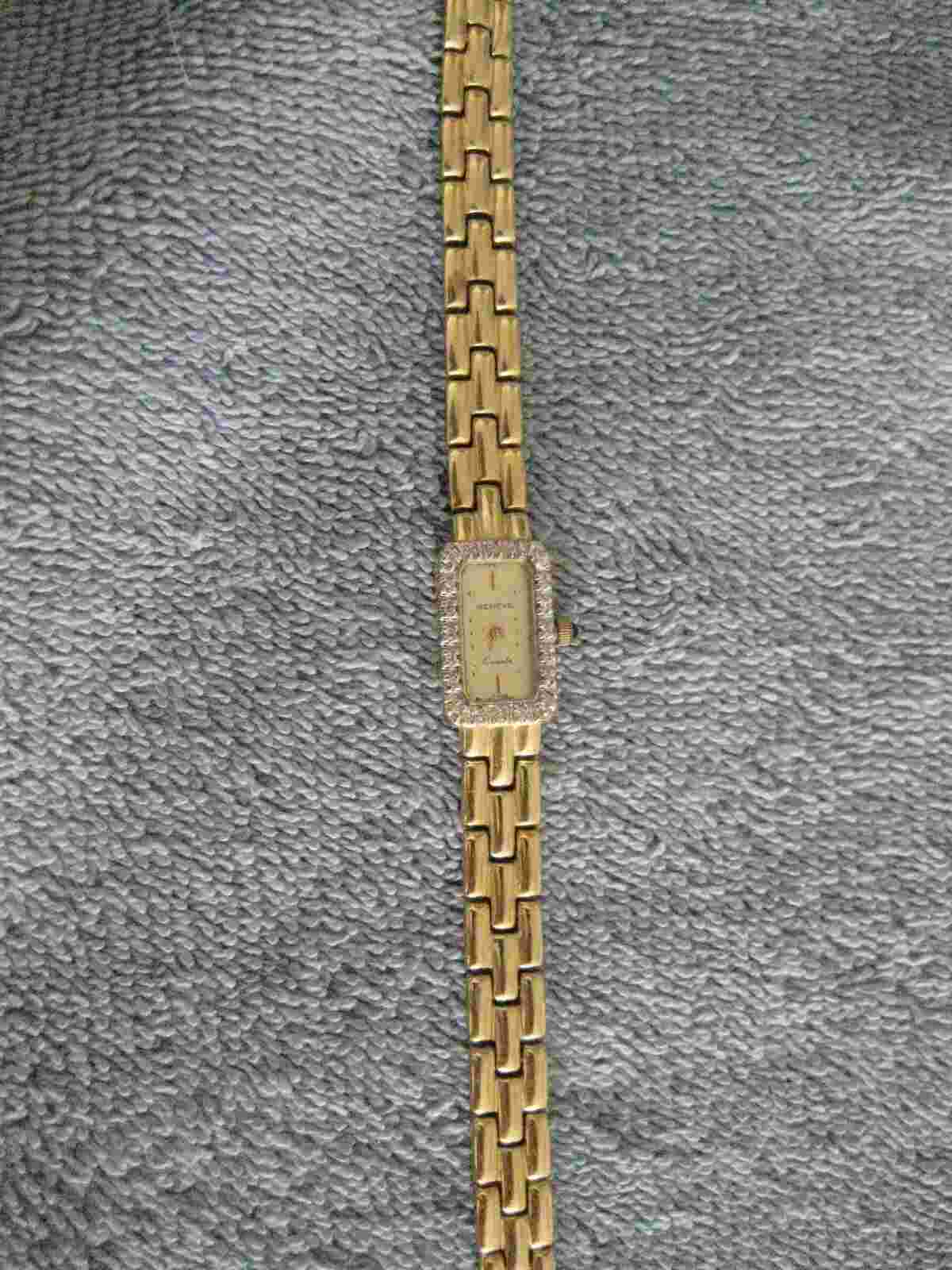 14K GOLD & DIAMONDS LADIES GENEVE WATCH