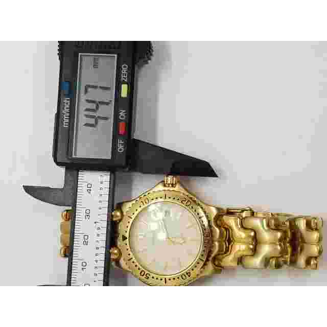Lorus 44mm Men Gold watch